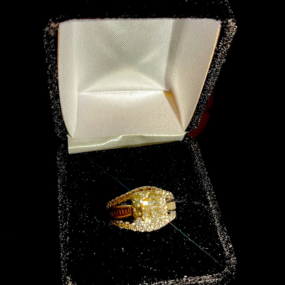 Ring - Picture 8 of 8